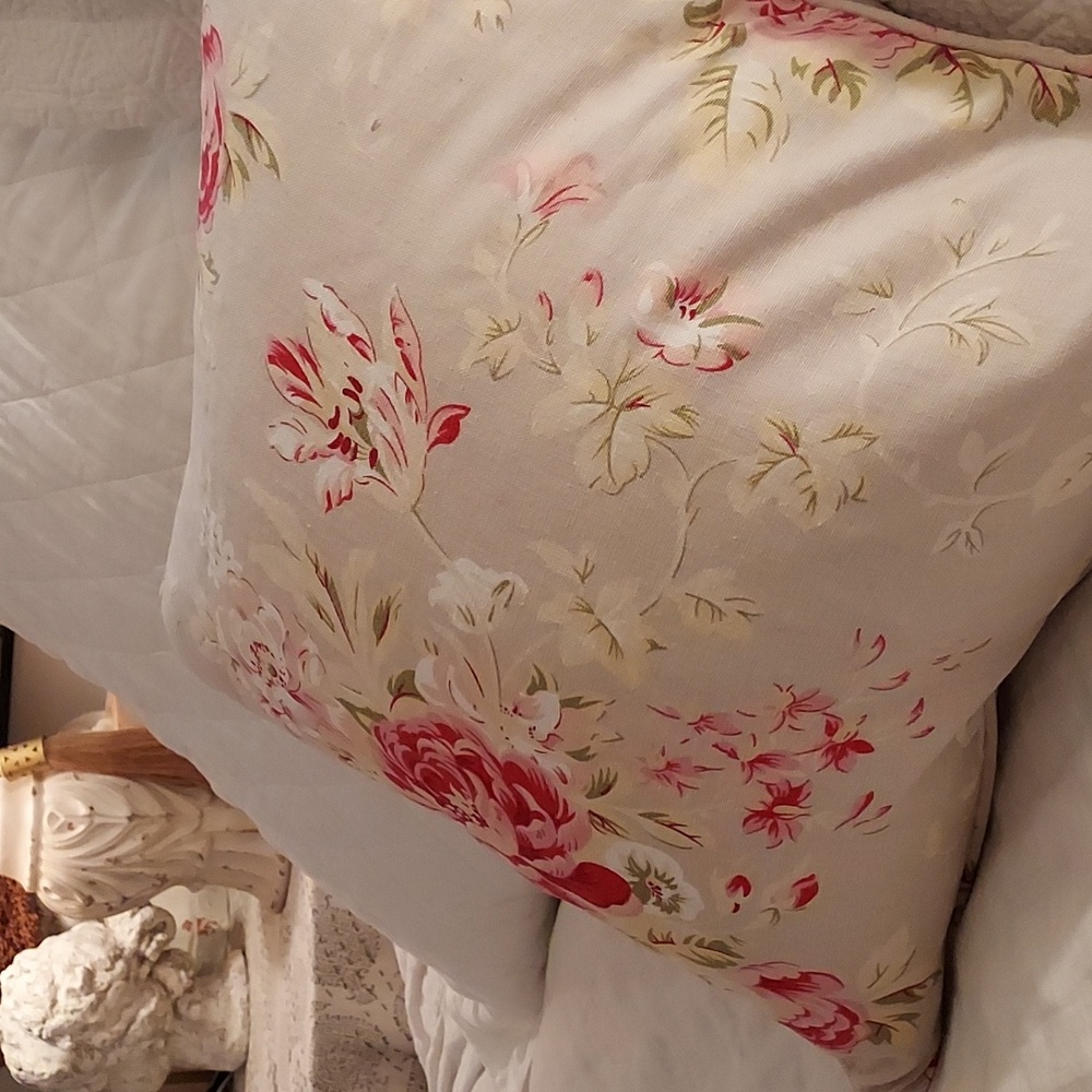 Pottery Barn Rose Floral Pillow Cover Charming Cotswold English Cottage 18"x18"